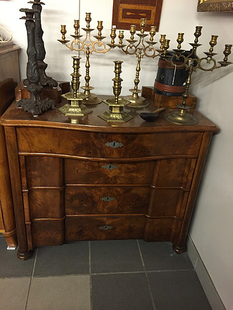 Kommode biedermeier i valnøtt ca 1850